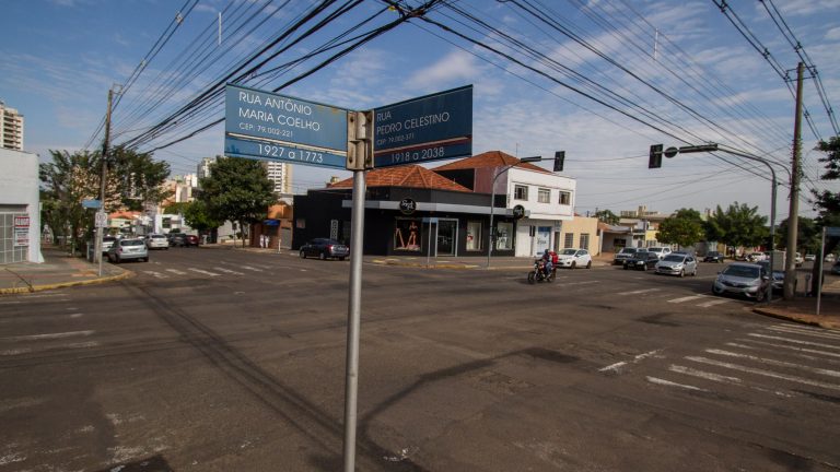 A Rua Pedro Celestino, entre as ruas Antônio Maria Coelho e Avenida Mato Grosso, estará interditada para obras de drenagem
