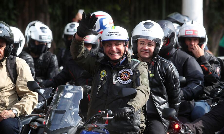 O presidente Jair Bolsonaro disse nesta segunda, 28, que pretende participar, nas próximas semanas, de passeios de moto com apoiadores em Manaus e Porto Alegre