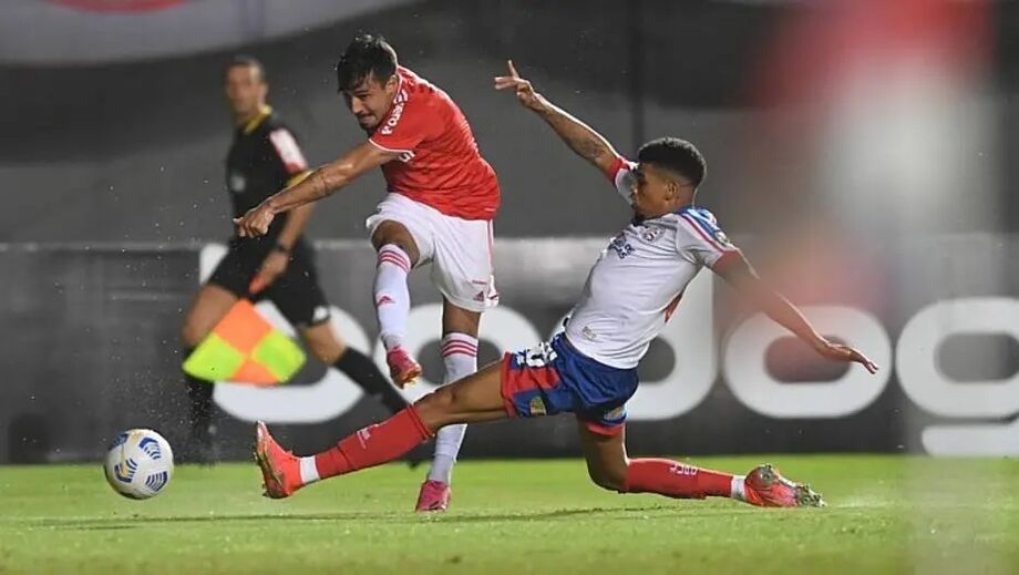 Bahia e Inter se enfrentaram em Salvador