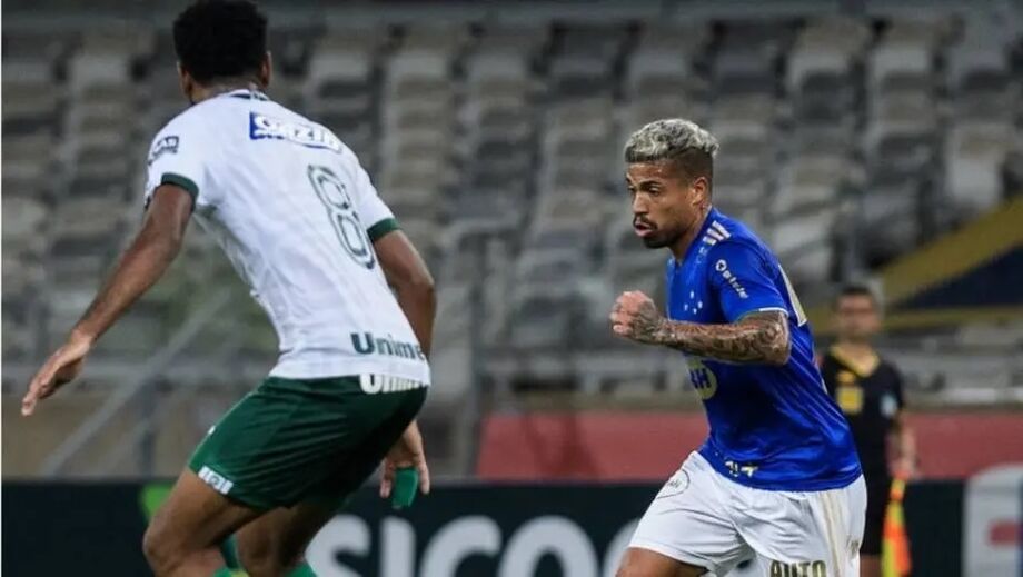 Cruzeiro arranca empate com o Goiás
