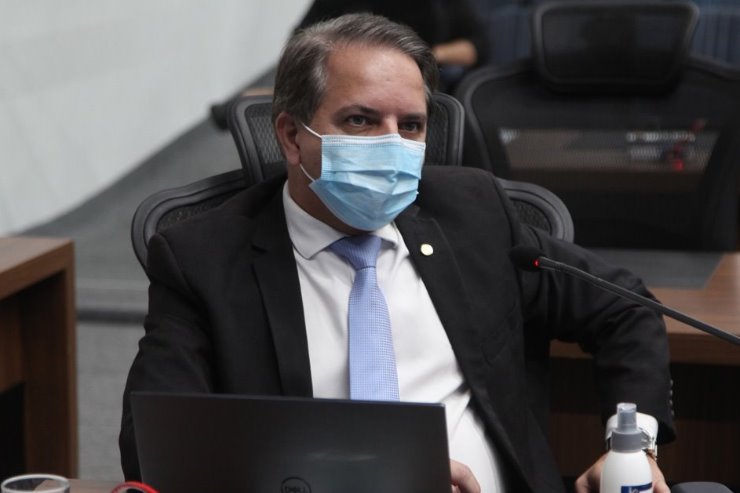 Deputado Coronel David durante sessão mista na Assembleia Legislativa