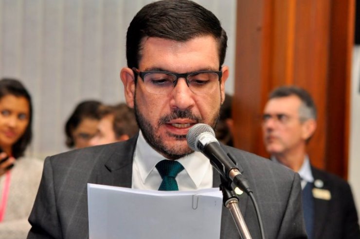 Não devemos relaxar na prevenção, alerta o deputado