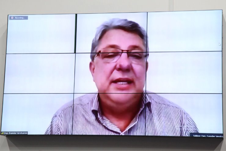 Nova lei que homenageia Padre Pasquale Fiorin é de autoria de Evander Vendramini
