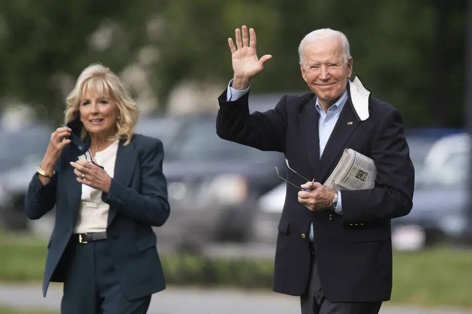 Presidente Joe Biden e a primeira-dama, Jill Biden, antes de embarcar para a Europa para o G-7