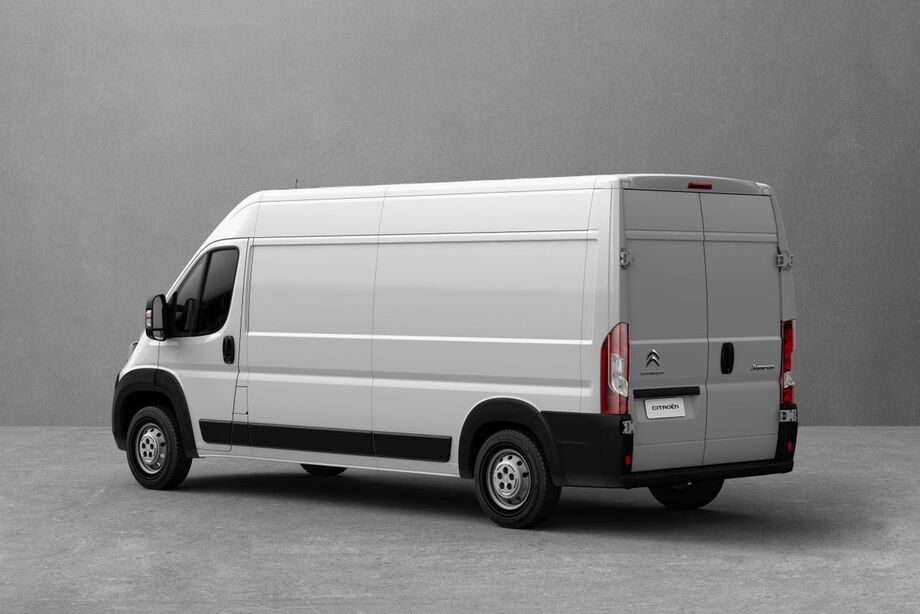 Citroën apresenta mais uma versão para o consagrado utilitário de grande porte Jumper