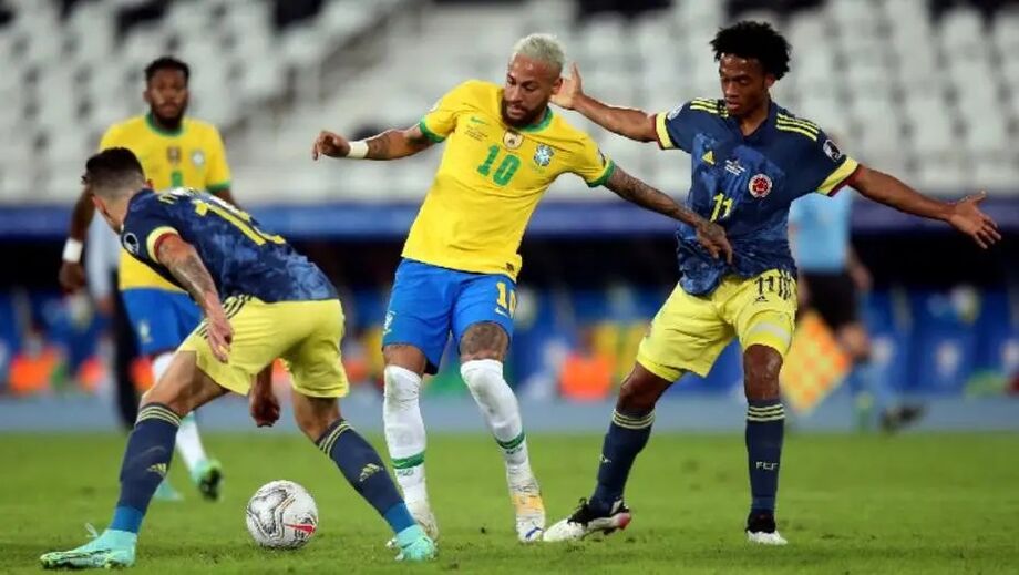 Condição do gramado do Nilton Santos desagradou Tite