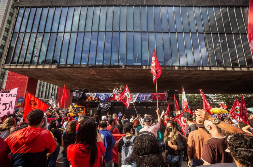 Manifestantes na Avenida Paulista em protesto que aconteceu no dia 29 de maio contra o presidente Jair Bolsonaro