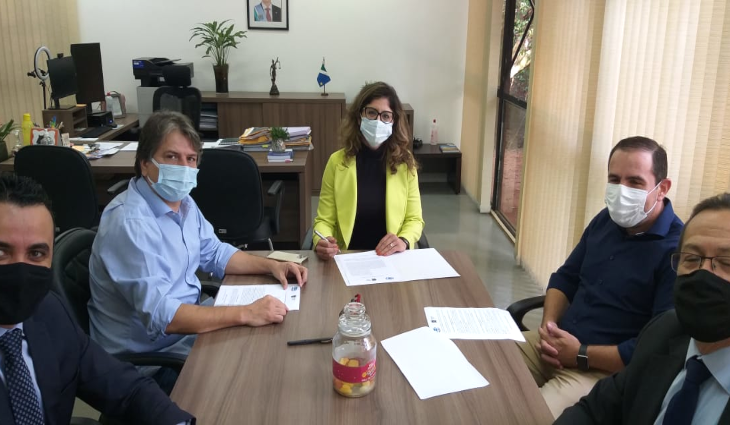 Procuradoria-Geral do Estado assina termo de cooperação com Aprefex