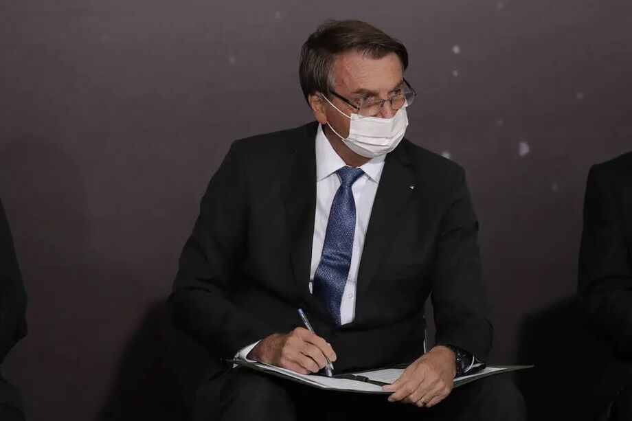Anúncio de Bolsonaro pegou a equipe que trabalha na reformulação do Bolsa Família de surpresa