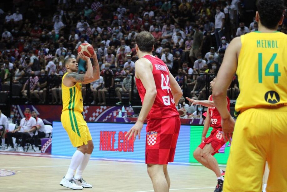 Com atuação de gala, Brasil vence a Croácia e vai às semifinais do Pré-Olímpico
