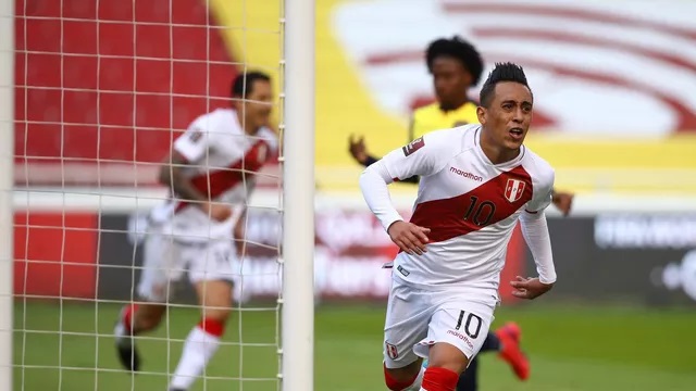 Cueva comemora primeiro gol do Peru sobre o Equador