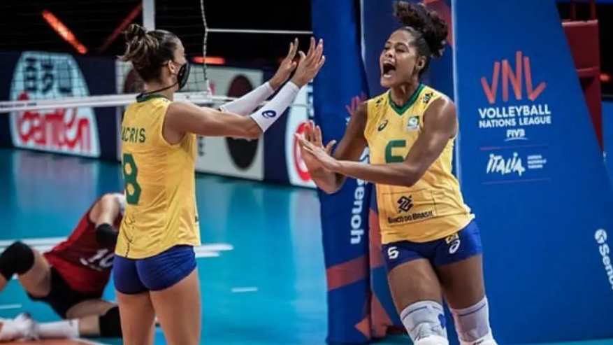 Fernanda Garay foi o destaque da vitória do Brasil diante da Coreia do Sul