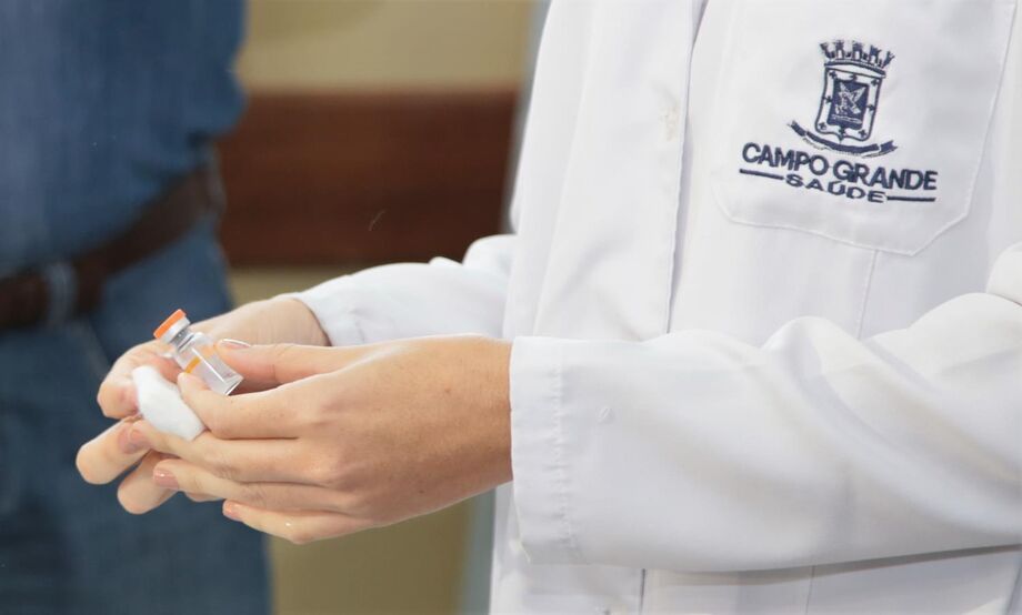 Pessoas que precisam tomar a 2º dose podem procurar os pontos de imunização
