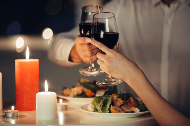 Jantar romântico em casa