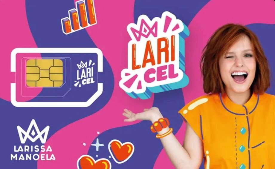 Cartão com o chip da Lari Cel, operadora virtual de telefonia celular da atriz e cantora Larissa Manoela