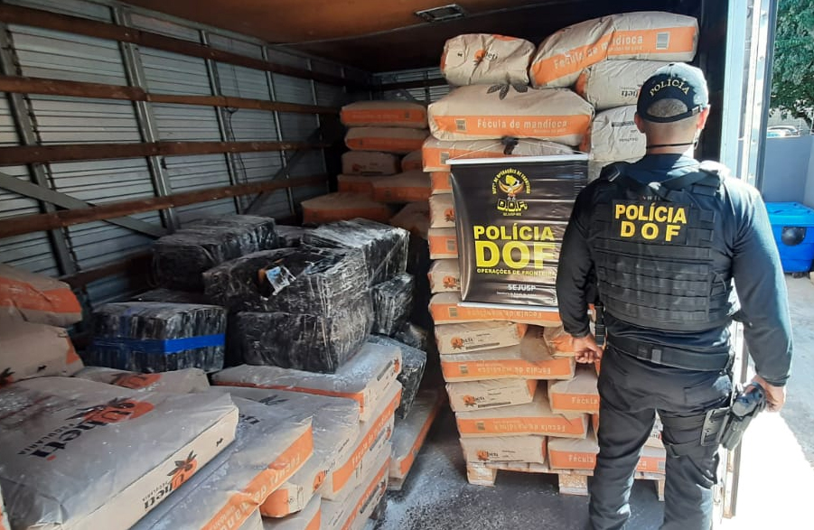 A ocorrência foi registrada e entregue na Delegacia da Polícia Federal em Ponta Porã, onde o homem permaneceu à disposição da Polícia Judiciária