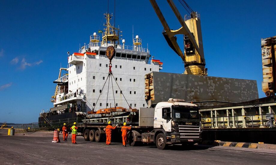 A corrente de comércio - exportações mais importações - registrou significativo aumento em maio