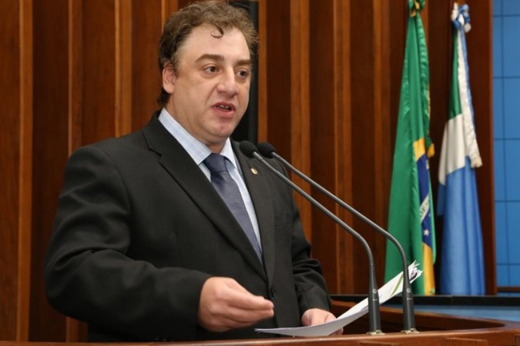 O deputado Neno Razuk