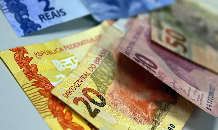 A taxa do contrato de Depósito Interfinanceiro (DI) para janeiro de 2022 fechou a sessão regular a 5,580%