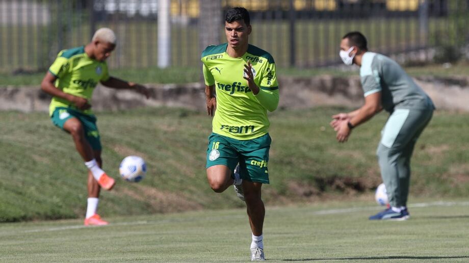 O trio ainda não está disponível para enfrentar o Juventude nesta quarta