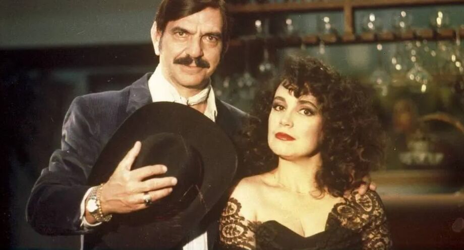 Imagens da novela 'Roque Santeiro', exibida pela TV Globo, com Regina Duarte e Lima Duarte