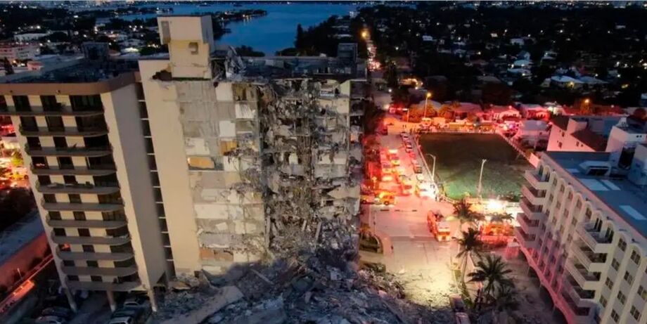 Condomínio Champlain Tower, localizado ao norte de Miami Beach, desabou parcialmente na quinta-feira, 24