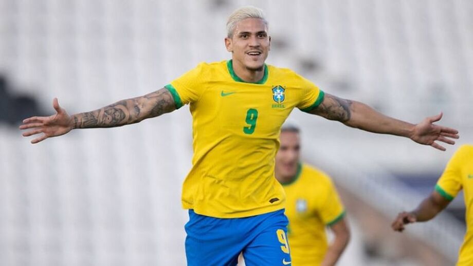 Jardine diz que aguarda Pedro na seleção olímpica: 'Merecia estar na lista'