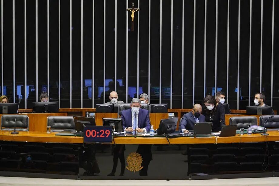 Discussão e votação de propostas na Câmara, na sessão do dia 21 de junho de 2021