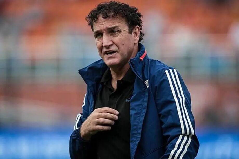 O técnico Cuca