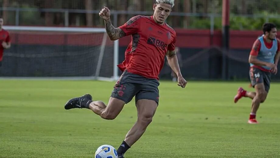 Pedro foi convocado por Jardine para defender o Brasil em Tóquio