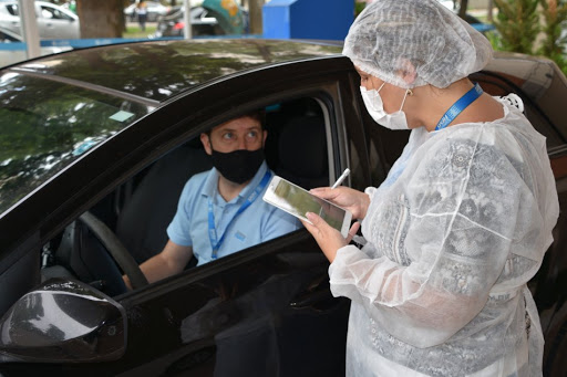 Em pouco mais de um mês de funcionamento, a Federação das Indústrias de Mato Grosso do Sul (Fiems), por meio do Sesi, encerrou a testagem para diagnóstico da covid-19 no drive-thru montado em frente à Casa da Indústria, em Campo Grande