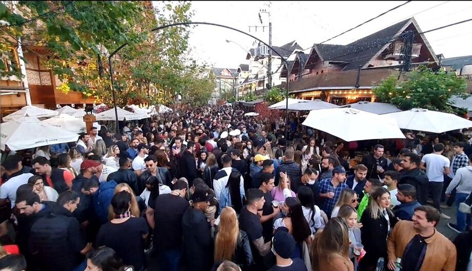 Campos do Jordão registrou aglomerações no Capivari no feriado de Corpus Christi