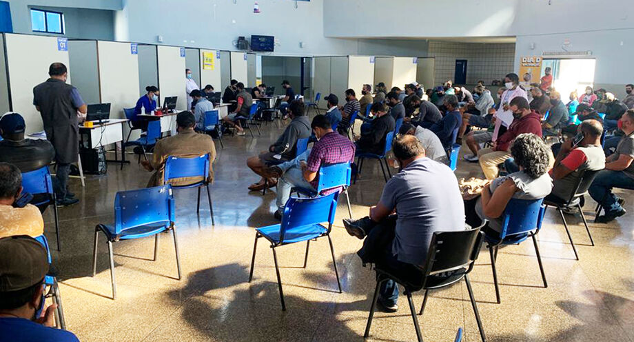 Secretaria Municipal está realizando um mutirão na vacinação que começa amanhã às 13h no CCI Andre Chamorro