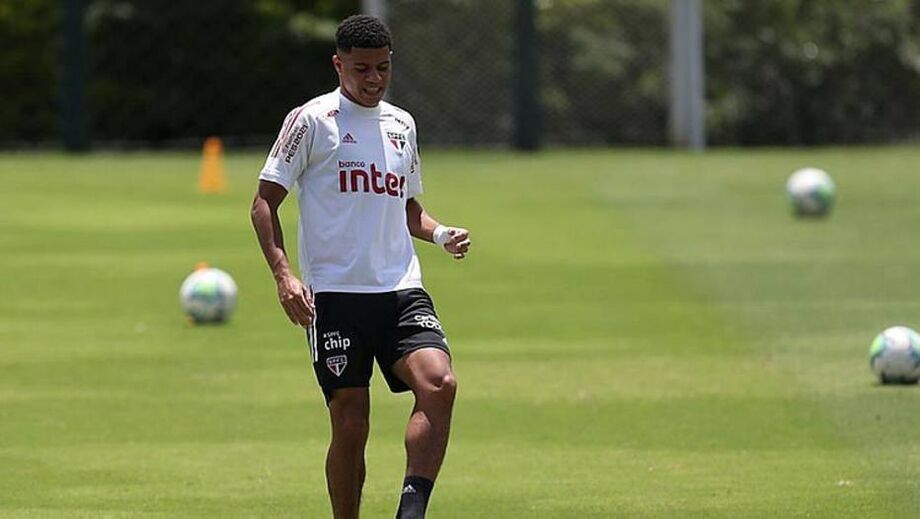 O jogador poderá reforçar o time contra o Bahia, no sábado, 10 e julho.