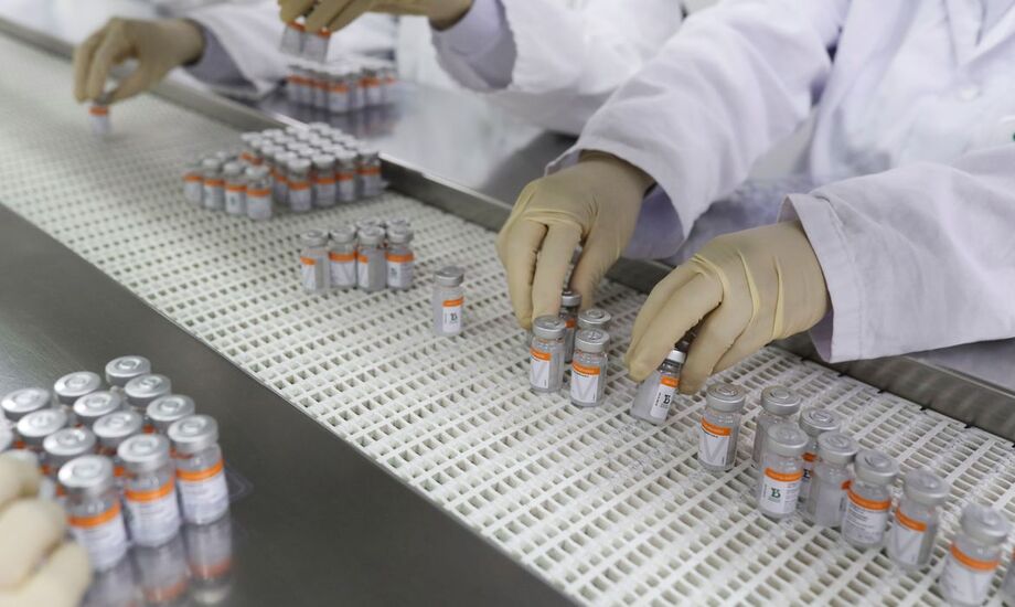 O Instituto Butantan entregou hoje (23) mais 1 milhão de doses da vacina contra o novo coronavírus para serem distribuídas para todo o país pelo Programa Nacional de Imunizações (PNI)