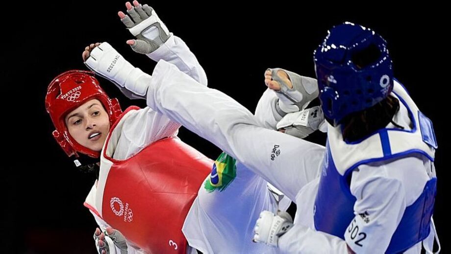 A brasileira Milena Titoneli perdeu a disputa da medalha de bronze na categoria até 67 quilos no tae kwon do, nesta segunda-feira, ao ser derrotada pela marfinense Ruth Gbagbi, por 12 a 8