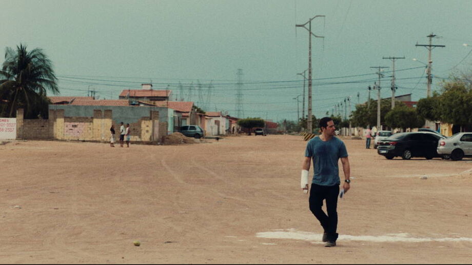 Cena do filme 'Deserto Particular', de Aly Muritiba.