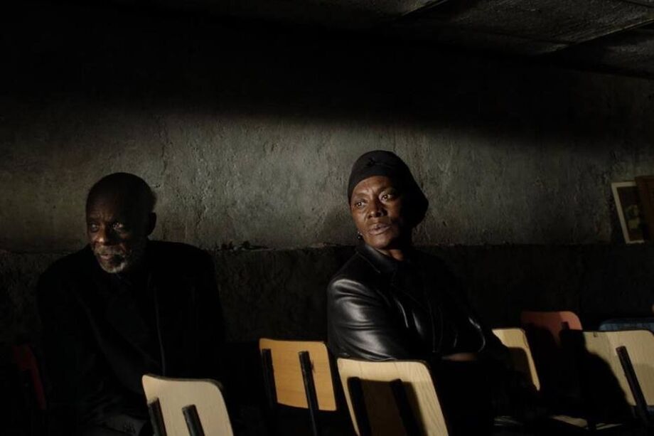 Cena do filme 'Vitalina Varela', do cineasta português Pedro Costa