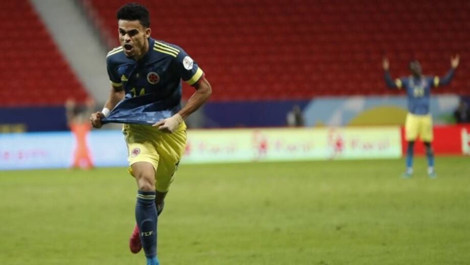 Luis Diaz comemora após marcar o gol da vitória da Colômbia na disputa do terceiro lugar da Copa América