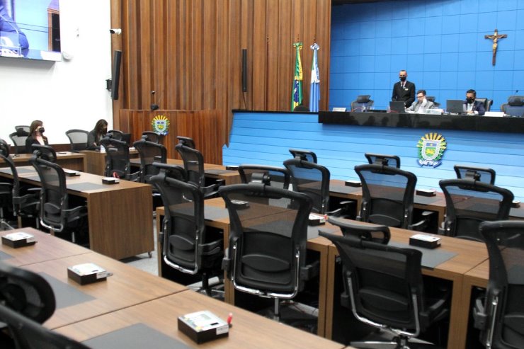 Sessões são realizadas a partir do plenário da Casa de Leis com participação à distância da maioria dos deputados, como medida de biossegurança