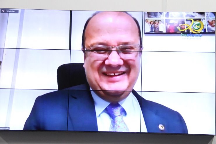 Barbosinha contente em poder homenagear os familiares e legado de Gustavo de Azevedo, que viveu em Ipezal
