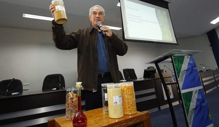 O governador Reinaldo Azambuja