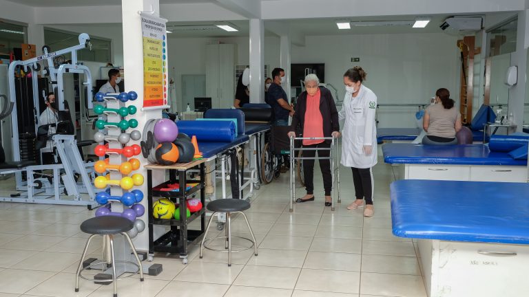 Vão desde a adoção preventiva de medidas mais restritivas à estruturação da rede de assistência e implementação de projetos pioneiros