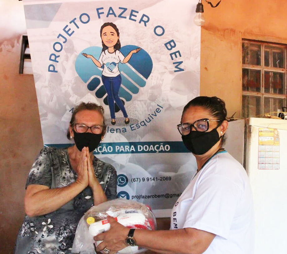 Dona Helena transformou sua dor em amor, e há quatro anos vem sustentando o projeto 'Fazer O Bem'