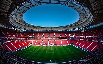 CBF critica decisão da Conmebol e pede volta de público aos jogos só em setembro