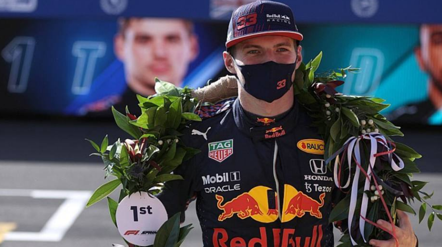Max Verstappen garante a pole position para a prova de domingo