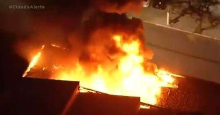 incêndio atingiu o galpão da Cinemateca Brasileira, queimando 60 anos de história da política pública para o cinema.