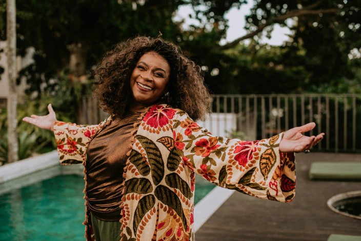 A atriz e cantora Zezé Motta