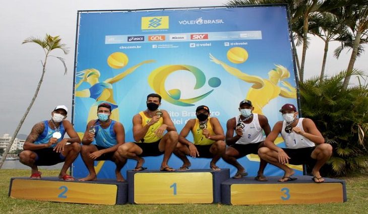 Saymon vence etapa do Challenger de vôlei de praia e amplia vantagem na liderança do circuito