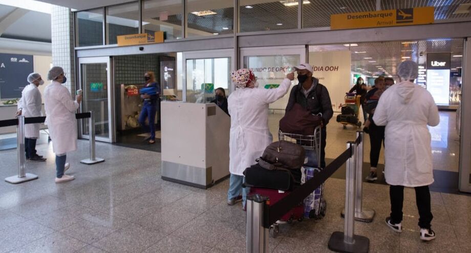 Barreira de monitoramento foi montada no Aeroporto de Congonhas, em São Paulo, para evitar a disseminação da variante Delta